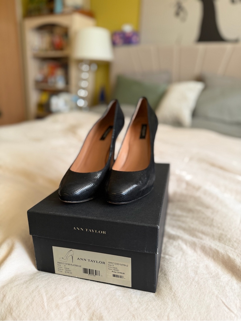 Ann Taylor Perfect Covered Platform Vintage Pumps, Lizard